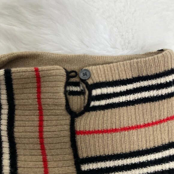 Burberry Sweaters & Knitwear for Kids - Picture 4 of 6
